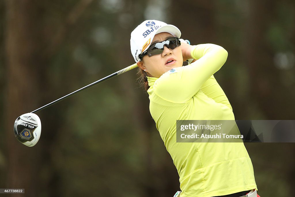 AXA Ladies Golf Tournament In Miyazaki - Day 1