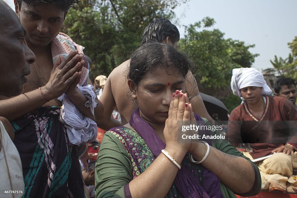 10 die in stampede during Hindu religious gathering in Bangladesh