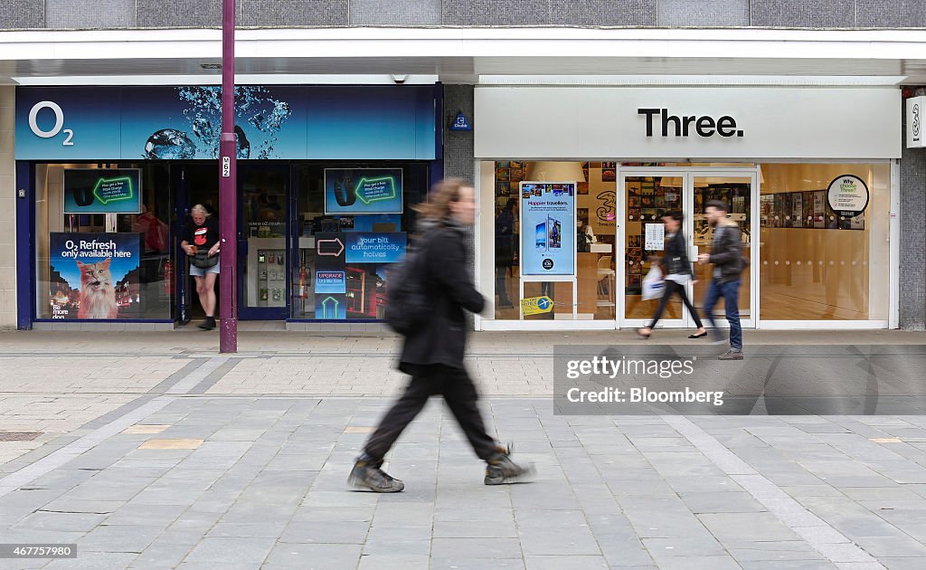 Telefonica SA's O2 And Hutchison Whampoa Ltd.'s 3 Mobile Phone Stores