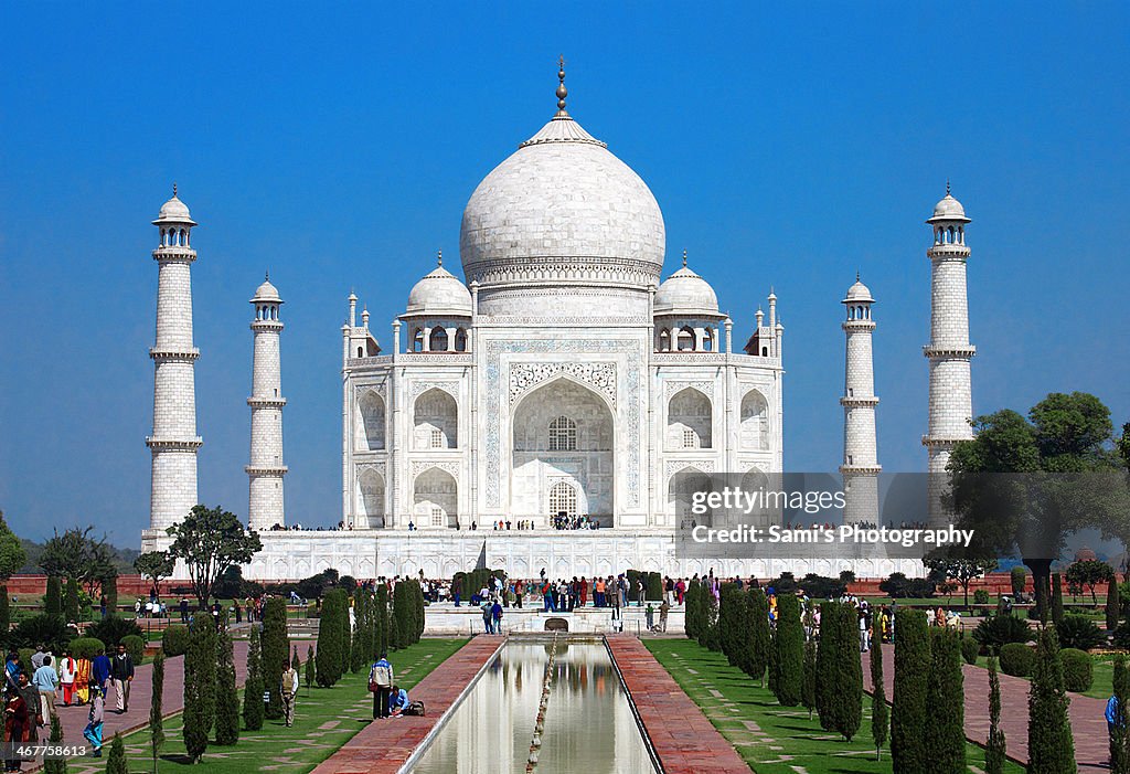 The Splendour of Taj Mahal