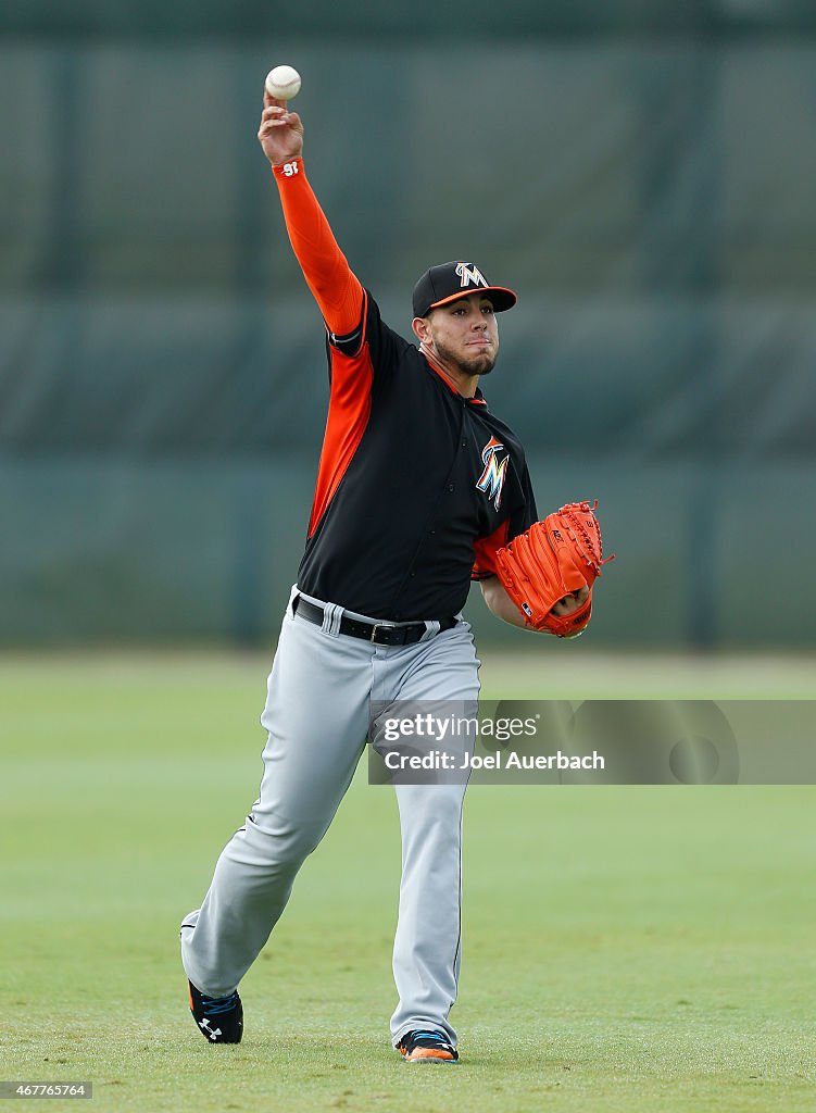 Miami Marlins v St Louis Cardinals