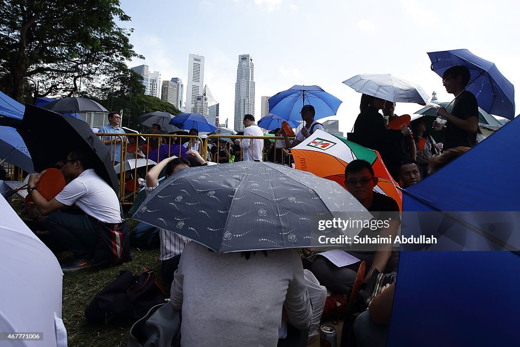 Singapore Continues Public Mourning Of Founding Prime Minister Lee Kuan Yew