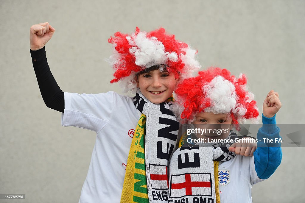 England v Lithuania - EURO 2016 Qualifier