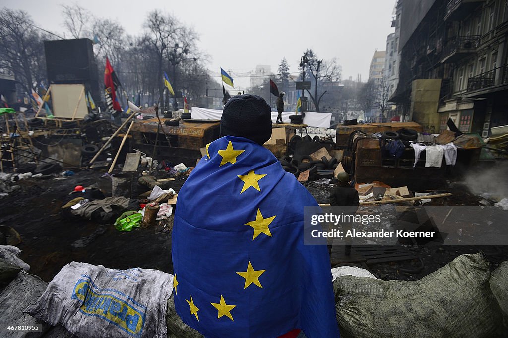 Kiev Opposition Remains Resolute And Seeks Change To Constitution