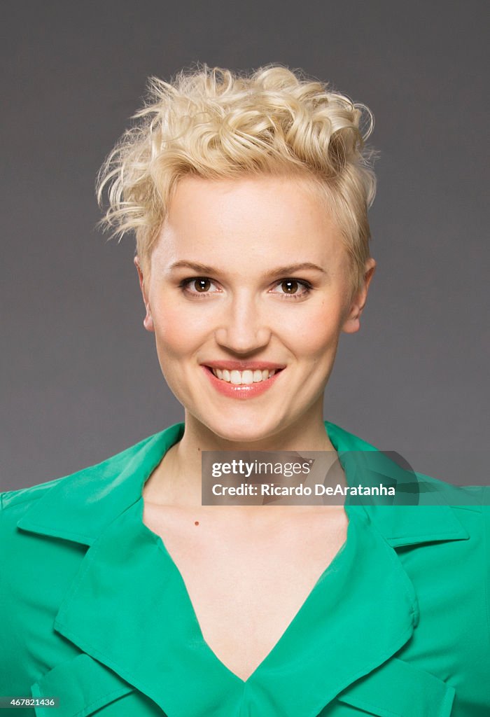 Veronica Roth, Los Angeles Times, March 22, 2015