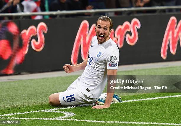 Harry Kane of England celebrates scoring their fourth goal during the EURO 2016 Qualifier between England and Lithuania at Wembley Stadium on March...