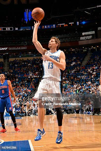 Luke Ridnour of the Orlando Magic shoots against the Detroit Pistons on March 27, 2015 at Amway Center in Orlando, Florida. NOTE TO USER: User...
