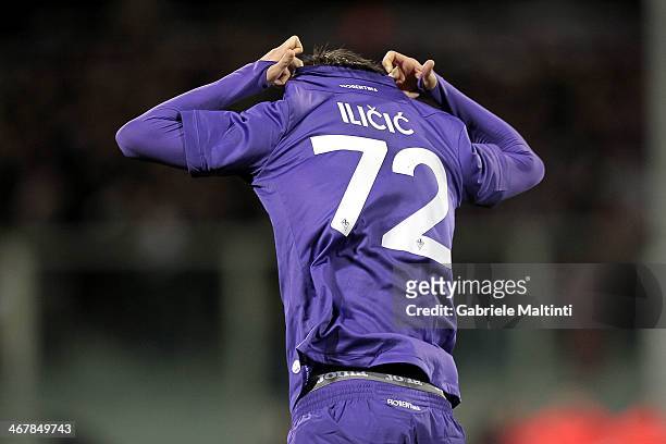 Josip Ilicic of ACF Fiorentina celebrates after scoring a goal during the Serie A matc between ACF Fiorentina and Atalanta BC at Stadio Artemio...