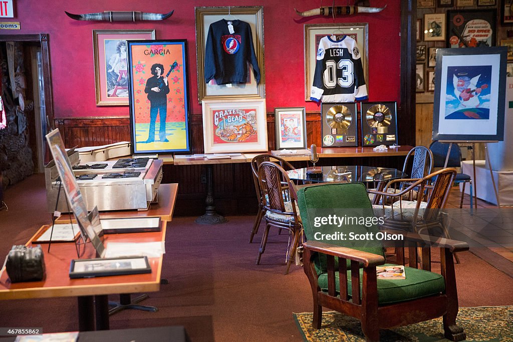 Valuable Grateful Dead Artifacts Go Up For Auction