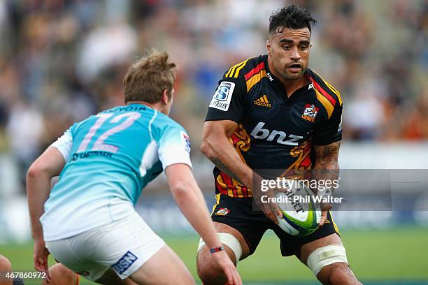 Liam Messam of the Chiefs runs the ball during the round seven Super Rugby match between the Chiefs and the Cheetahs at Waikato Stadium on March 28,...