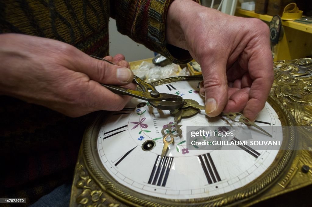 FRANCE-CLOCK-COLLECTOR