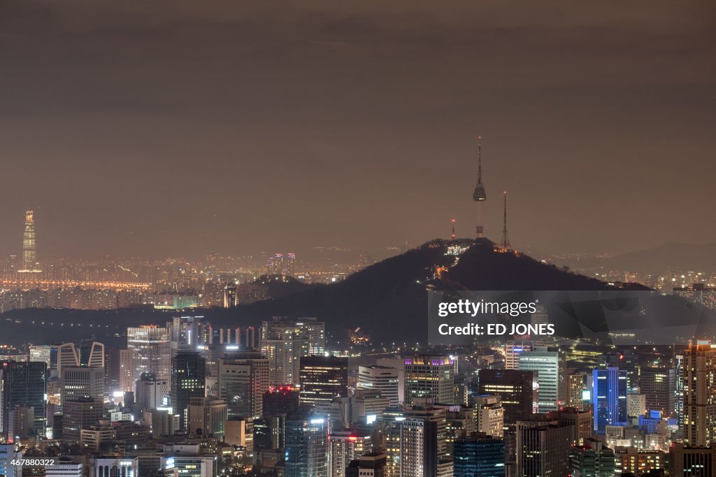 SKOREA-ENVIRONMENT-ENERGY-EARTH HOUR