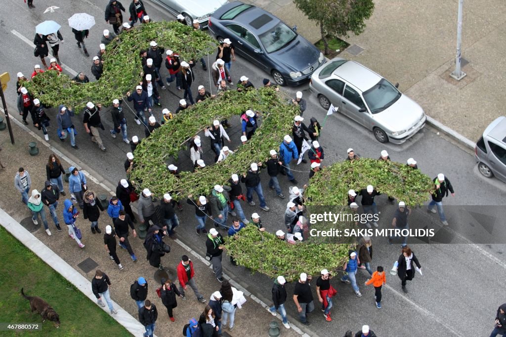 GREECE-ECONOMY-PROTEST-MINING