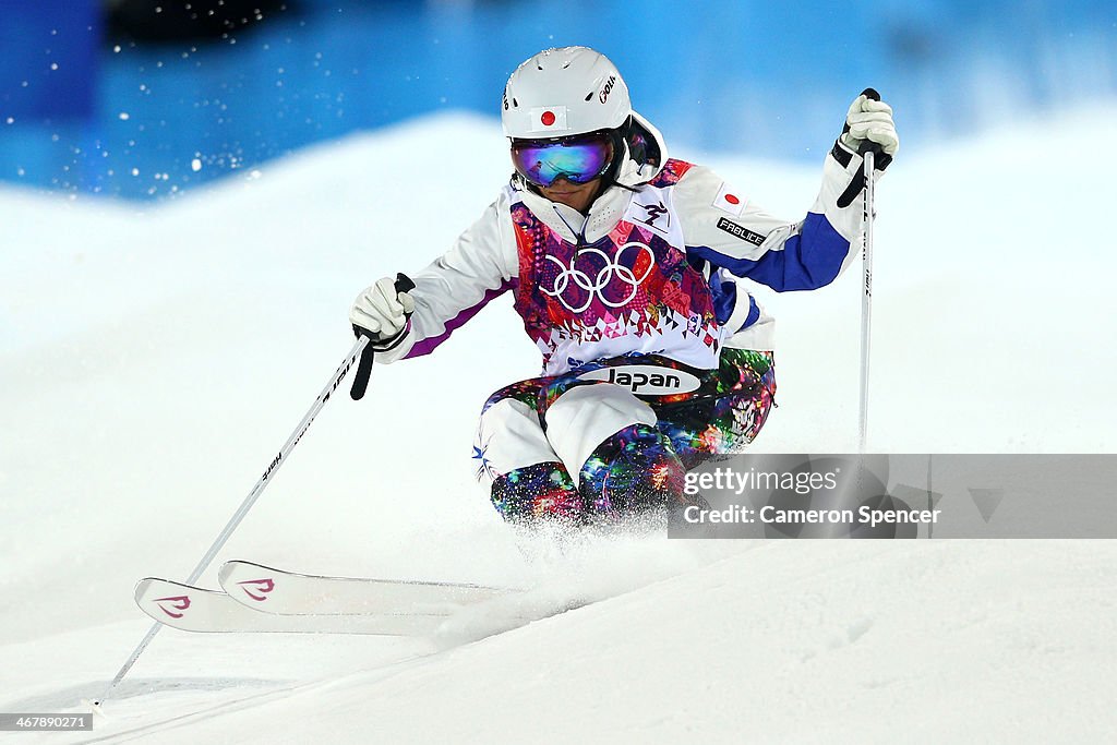 Freestyle Skiing - Winter Olympics Day 1