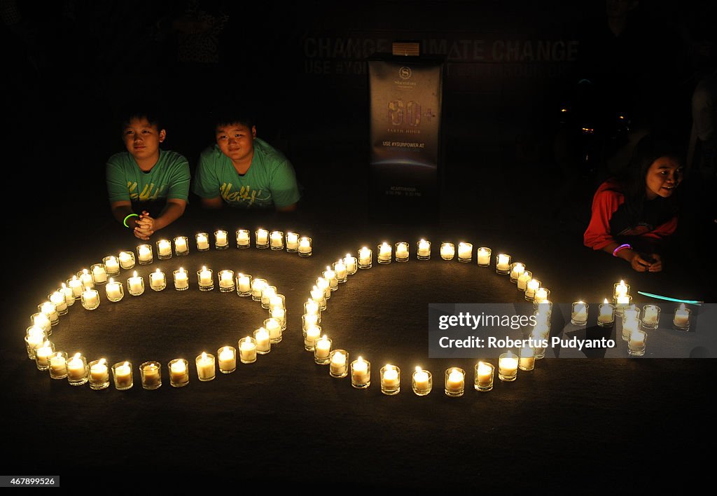 Surabaya Celebrates Earth Hour 2015