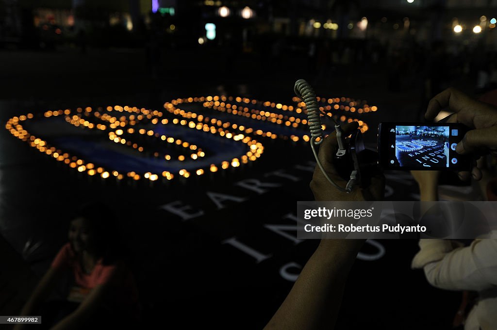Surabaya Celebrates Earth Hour 2015