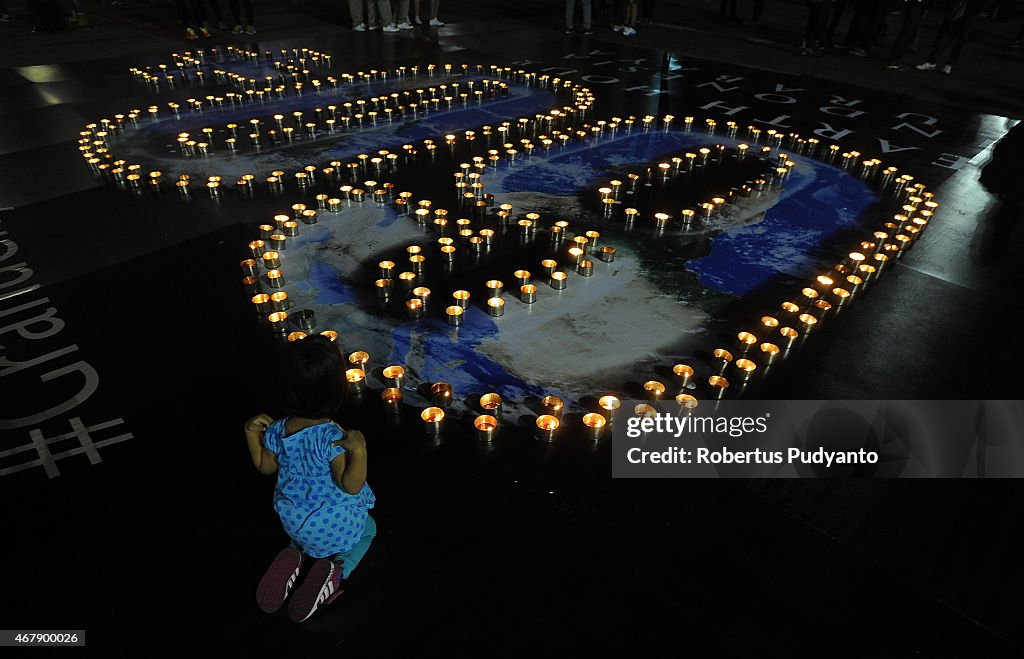 Surabaya Celebrates Earth Hour 2015