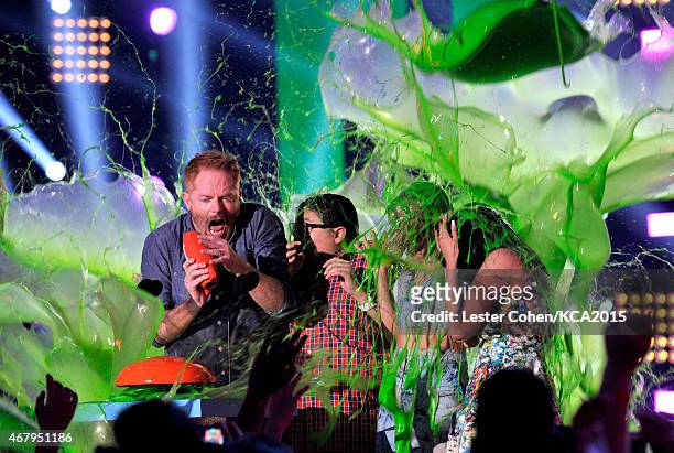 Actors Jesse Tyler Ferguson, Rico Rodriguez, Sarah Hyland and Ariel Winter accept Favorite Family TV Show for 'Modern Family' onstage during...