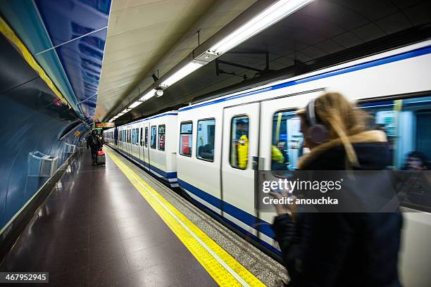 subway station in madrid. - madrid metro stock pictures, royalty-free photos & images