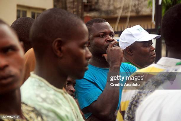 Counting begins after Nigerians cast their ballot for Nigerian presidential elections in Lagos on March 28, 2015. Millions of voters head to the...