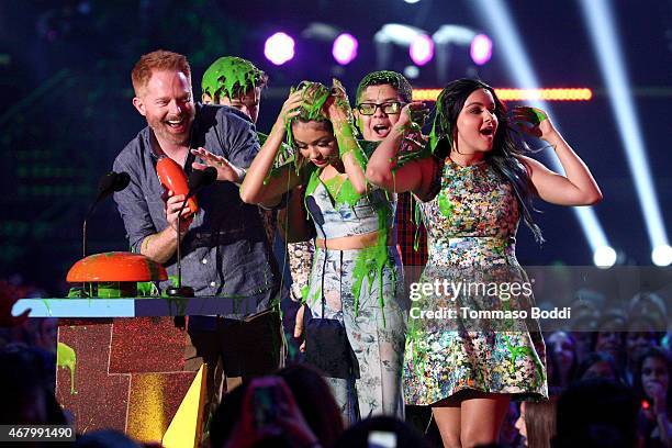 Actors Nolan Gould, Jesse Tyler Ferguson, Rico Rodriguez, Sarah Hyland and Ariel Winter get slimed as they accept the award for Favorite Family TV...