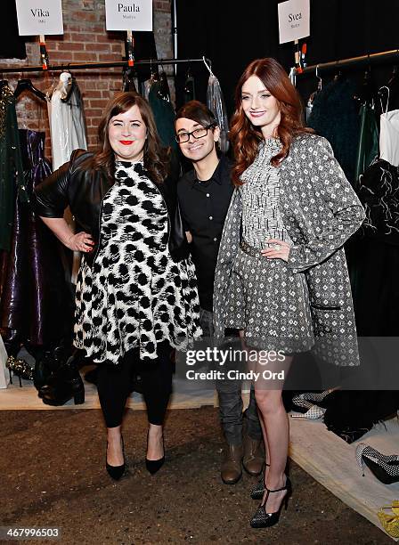 Actress Aidy Bryant, d esigner Christian Siriano and model/ actress Lydia Hearst pose backstage at the Christian Siriano fashion show during the...