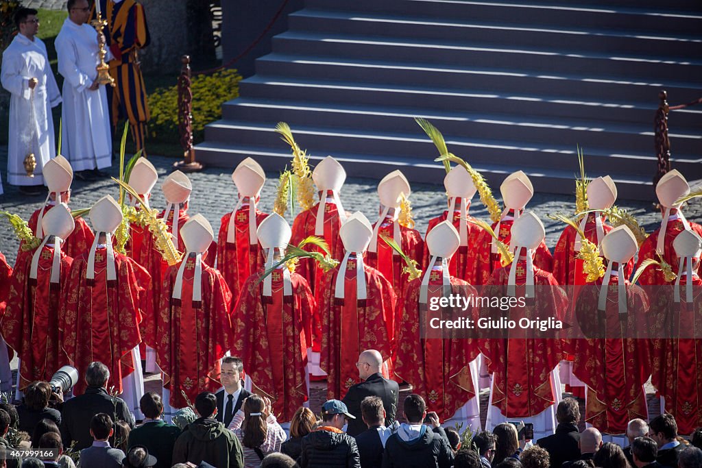 Pope Attends Palm Sunday
