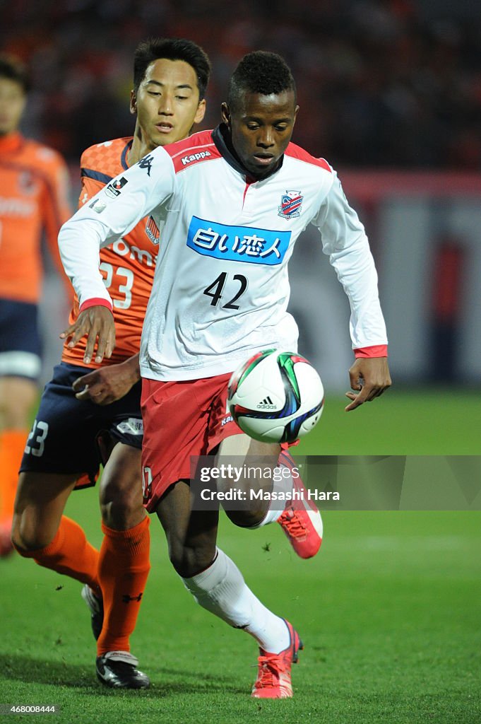 Omiya Ardija v Consadole Sapporo - J.League 2