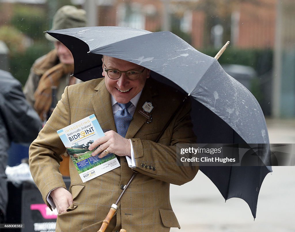 David Brownlow Charitable Foundation Maiden Hurdle - Ascot Races