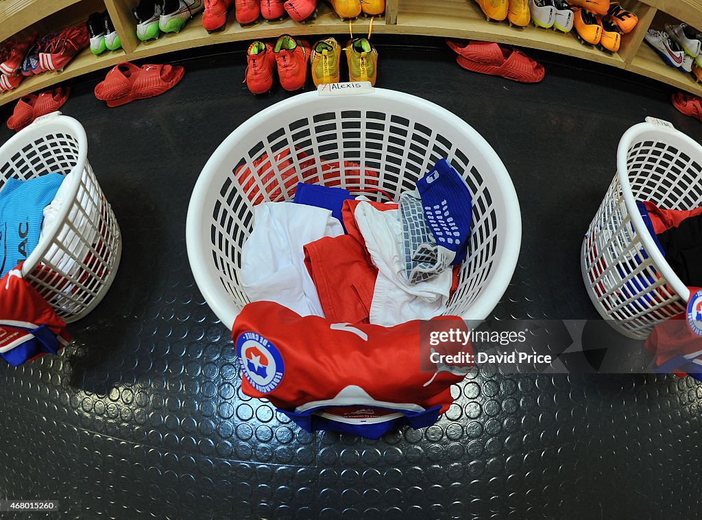 Brazil v Chile - International Friendly