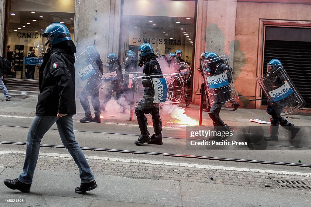 Clashes during the event of network antagonists and anti-...