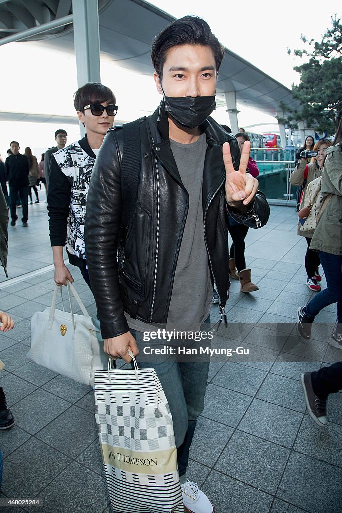 Celebrity Sightings At Incheon Airport