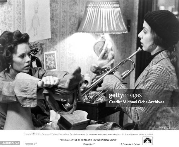 Actresses Jeannie Berlin and Rebecca Dianna Smith on set of the movie "Sheila Levine Is Dead and Living in New York" , circa 1975.