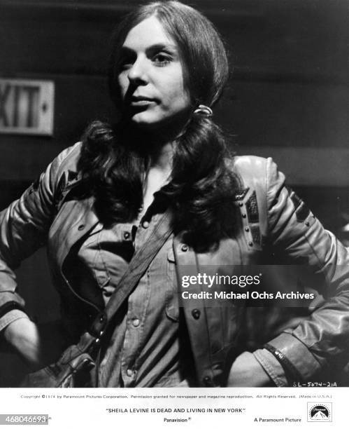 Actress Jeannie Berlin on set of the movie "Sheila Levine Is Dead and Living in New York" , circa 1975.