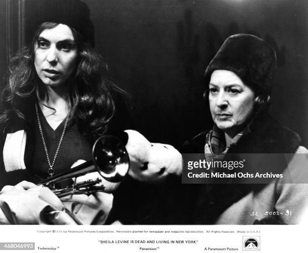 Actresses Jeannie Berlin and Janet Brandt on set of the movie "Sheila Levine Is Dead and Living in New York" , circa 1975.