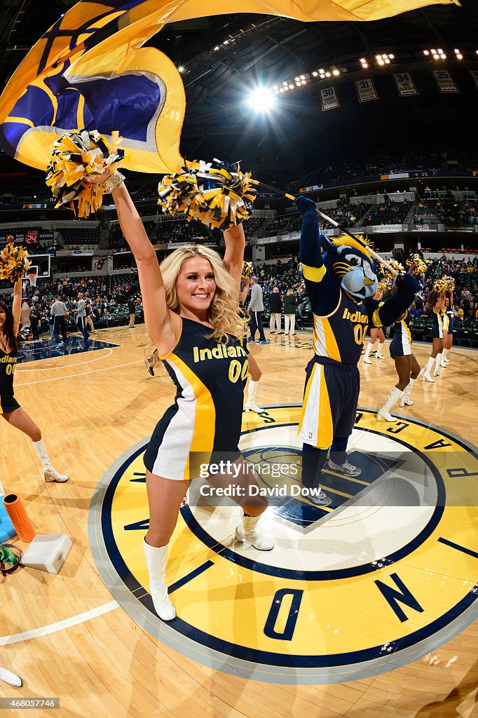 Dallas Mavericks v Indiana Pacers