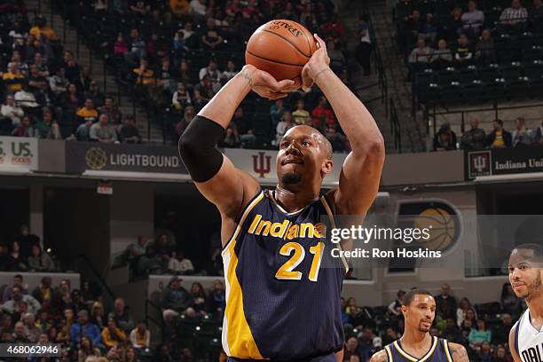 David West of the Indiana Pacers prepares to shoot a free throw against the Dallas Mavericks on March 29, 2015 at Bankers Life Fieldhouse in...