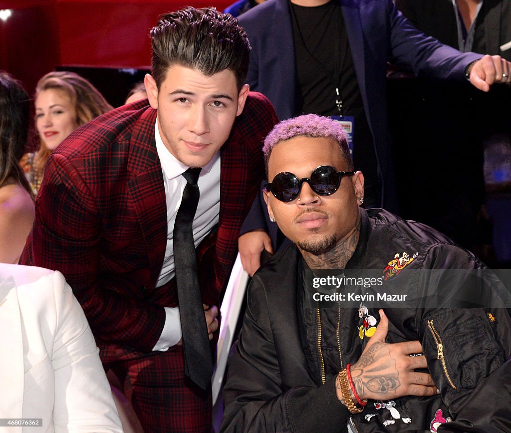 2015 iHeartRadio Music Awards On NBC - Backstage And Audience