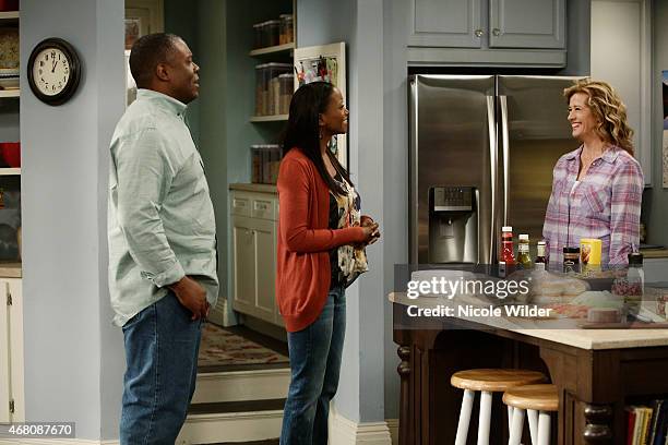 Vanessa Fixes Up Eve" - Vanessa plays matchmaker for Eve and sets her up with one of her students - not realizing Eve may already be going out with...