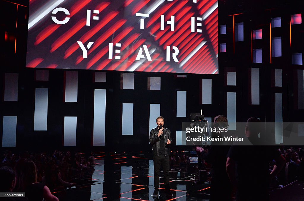 2015 iHeartRadio Music Awards On NBC - Show