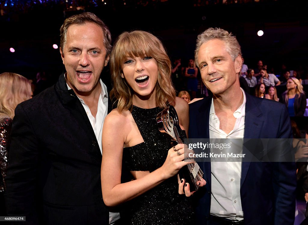 2015 iHeartRadio Music Awards On NBC - Backstage And Audience