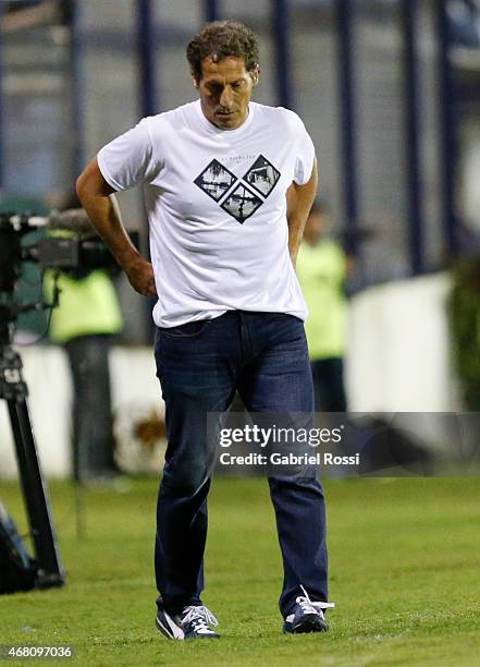 Pedro Troglio coach of Gimnasia y Esgrima looks on during a match between Gimnasia y Esgrima La Plata and River Plate as part of Torneo Primera...