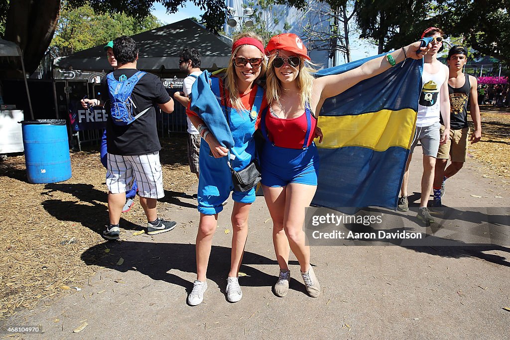 Ultra Music Festival - Day 3 - Street Style