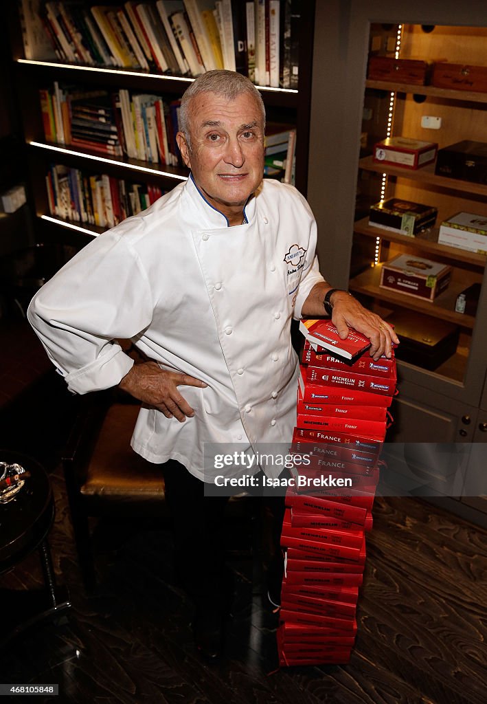 Renowned Chefs Honor Andre Rochat For His 35th Anniversary In Las Vegas