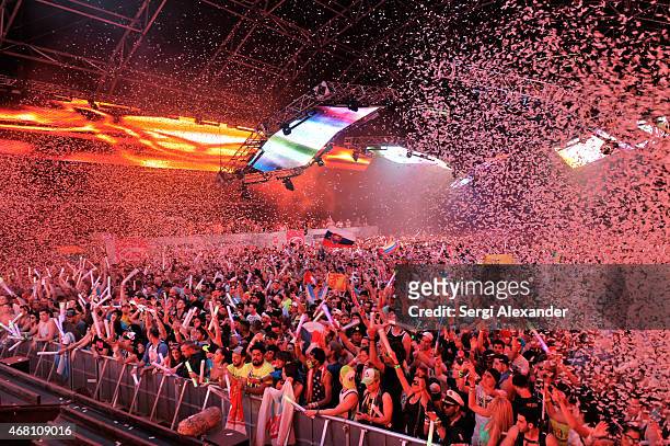 General view of atmosphere at Ultra Music Festival at Bayfront Park Amphitheater on March 29, 2015 in Miami, Florida.