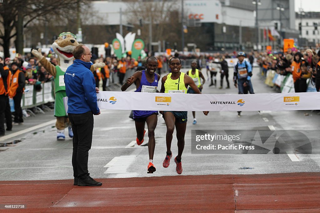 The Ethiopian Berhanu Legese won on Sunday in 59:45 minutes...