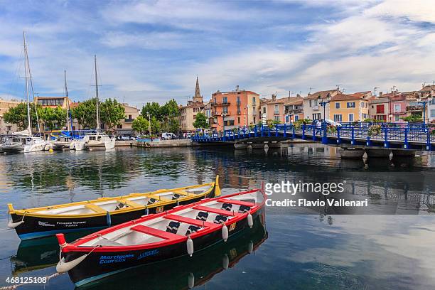 colorful buildings in the old town of martigues - france - martigues stock pictures, royalty-free photos & images
