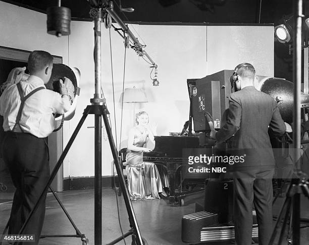 Pictured: Singer Hildegarde in Studio 3H at NBC Studios at Rockefeller Center in New York, NY c. 1940 --