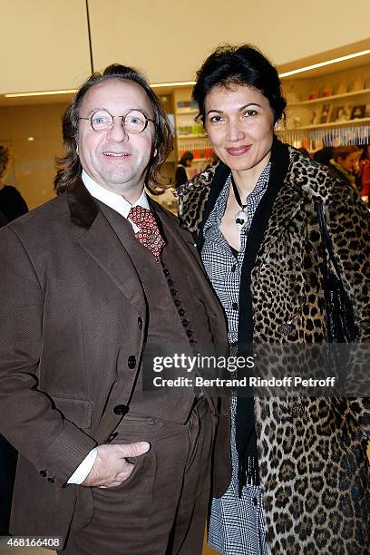 Bill Pallot and Bina Daswani attend the 'Les Clefs d'une Passion' Exhibition Preview. Held at Fondation Louis Vuitton on March 30, 2015 in Paris,...