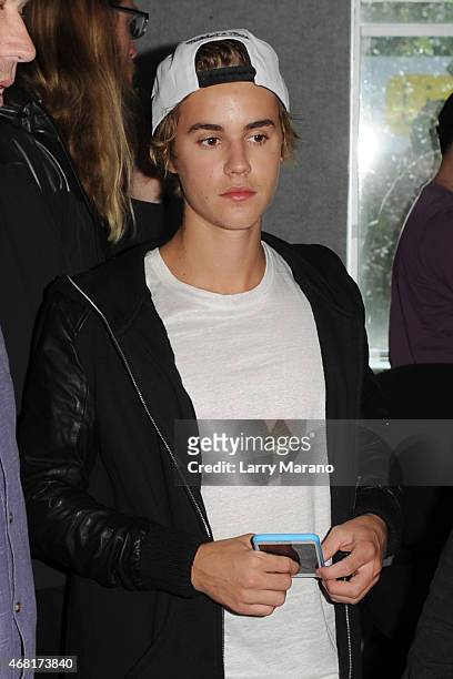 Justin Bieber visits Y100 Radio Station on March 30, 2015 in Miami, Florida.